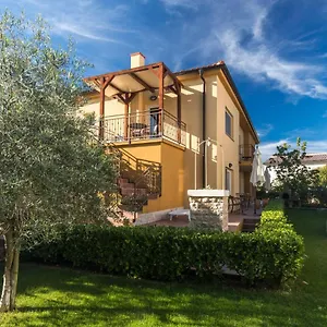 Laura Apartman